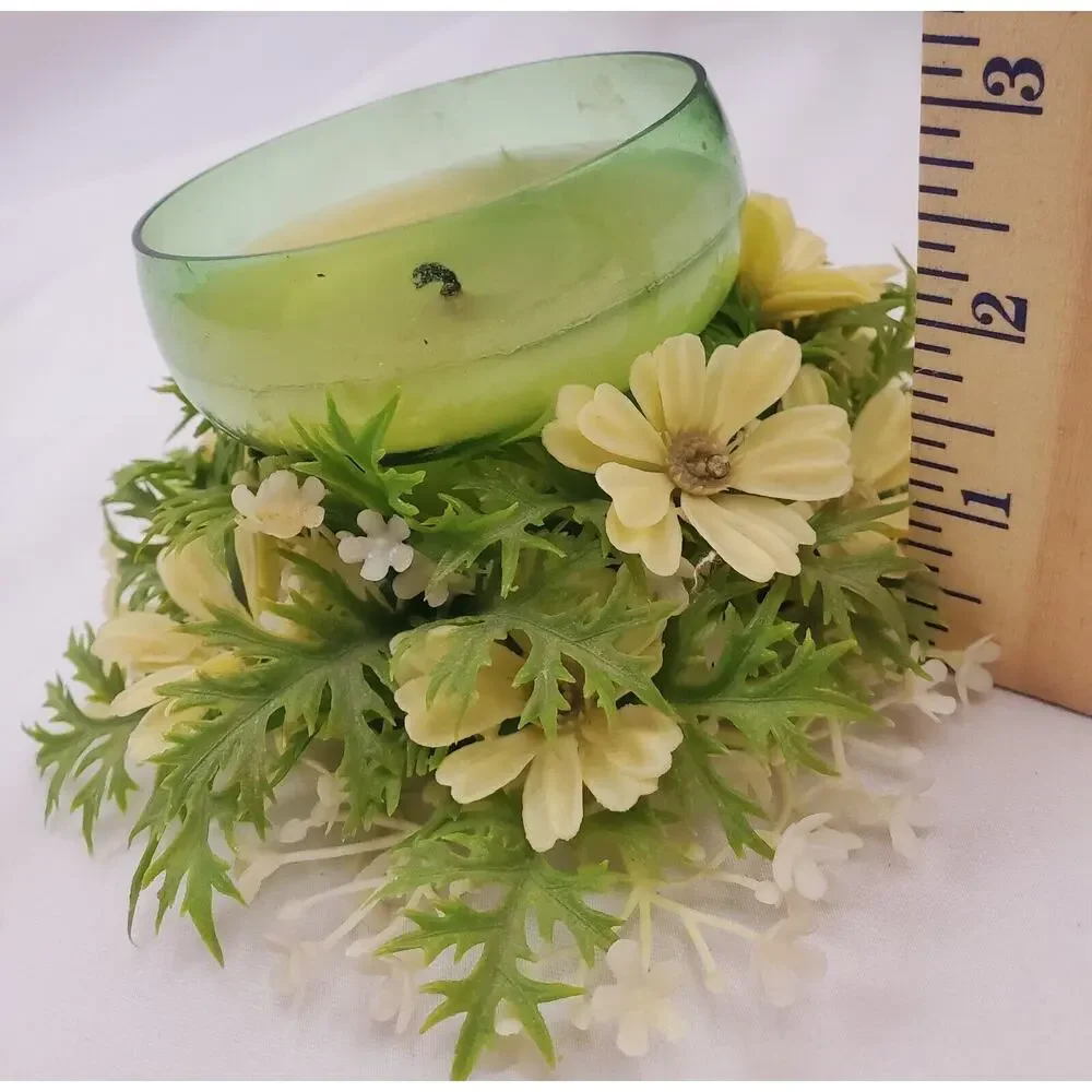 Vintage MCM Green White Mod Flower Plastic Arrangement Floral Ring 70s Hong Kong